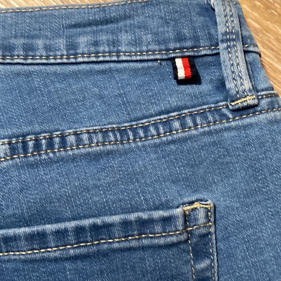 Tommy Hilfer denim distressed jeans shorts size 10 - Picture 7 of 9